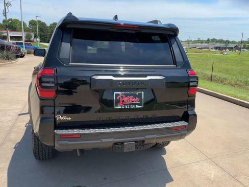 Used 2025 Toyota 4Runner TRD Off-Road AWD/4WD image 7