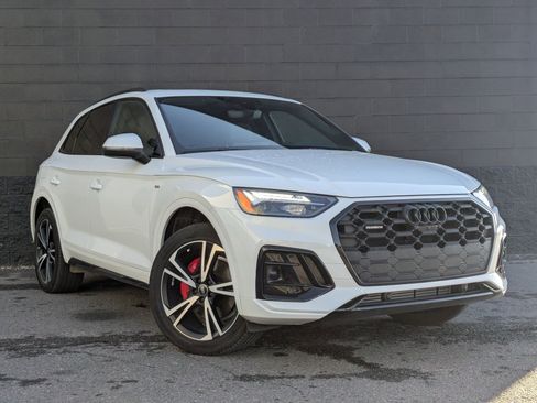 Used 2025 Audi Q5 2.0T Premium Plus image 3