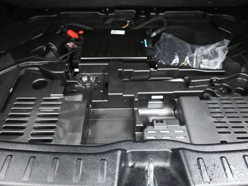 Certified 2025 Mercedes-Benz GLA 250 image 14