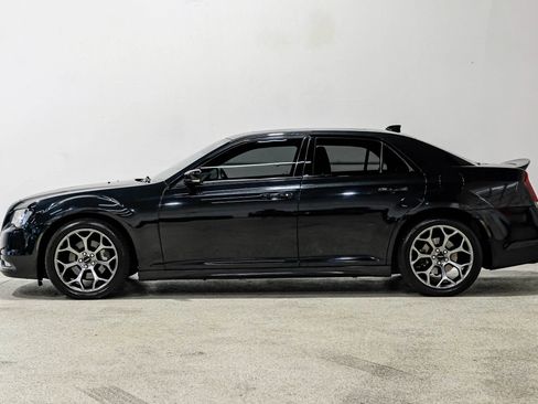 Used 2015 Chrysler 300 S w/ 300S Premium Group RWD image 9