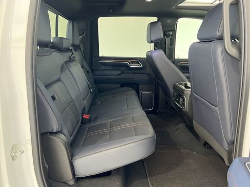 Used 2024 Chevrolet Silverado 2500 High Country w/ High Country Premium Package AWD/4WD image 25