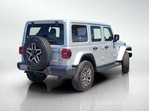 Used 2024 Jeep Wrangler Sahara image 4