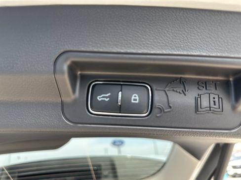New 2026 Ford Explorer Active AWD/4WD image 39