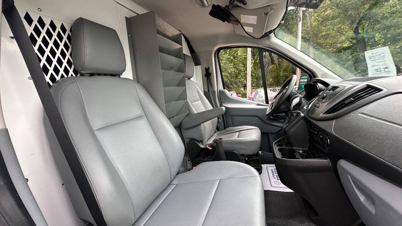 Used 2015 Ford Transit 250 130 Low Roof RWD image 8
