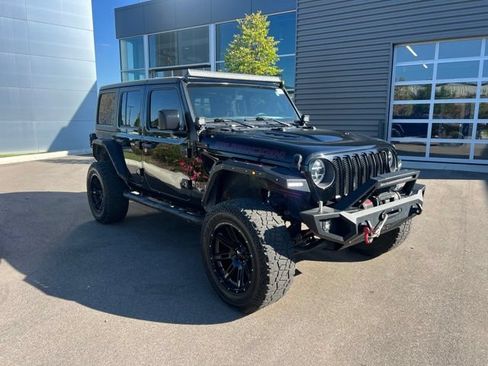 Used 2020 Jeep Wrangler Unlimited Rubicon AWD/4WD image 3