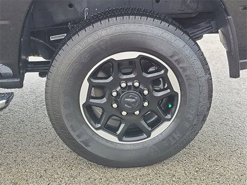 New 2025 RAM 3500 Laramie image 18