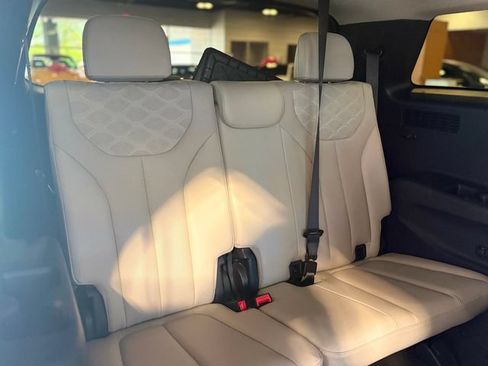 Used 2022 Hyundai Palisade Limited AWD/4WD image 18