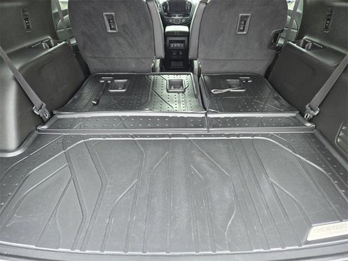 Used 2023 Chevrolet Traverse Premier w/ LPO, Floor Liner Package image 32