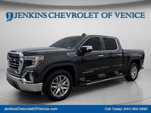 Used 2021 GMC Sierra 1500 SLT w/ SLT Premium Plus Package AWD/4WD image 11