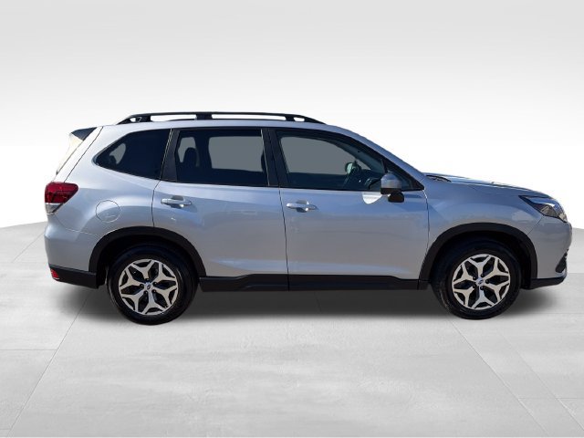 Used 2024 Subaru Forester Premium AWD/4WD image 8