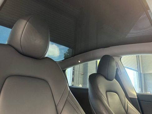 Used 2023 Tesla Model Y Long Range AWD/4WD image 16