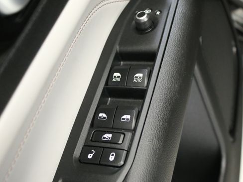 Used 2023 Jeep Compass Limited AWD/4WD image 14