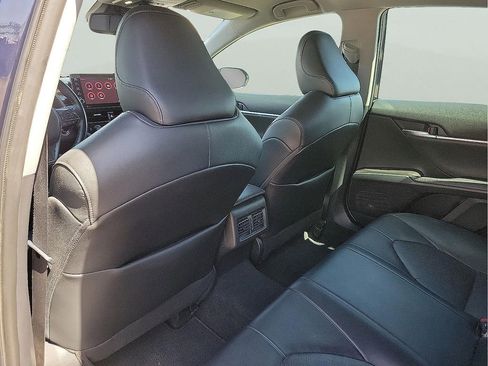 Used 2022 Toyota Camry XSE image 12
