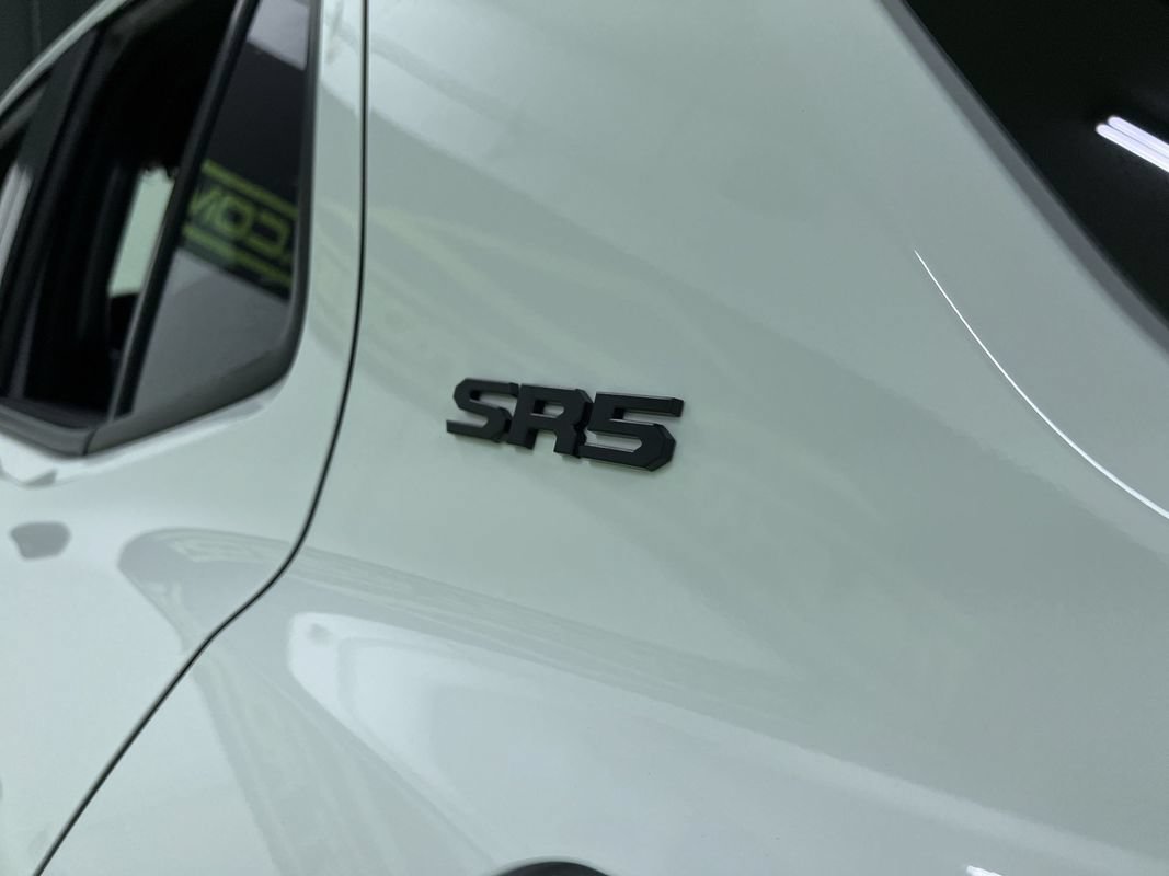 Used 2025 Toyota 4Runner SR5 AWD/4WD image 13