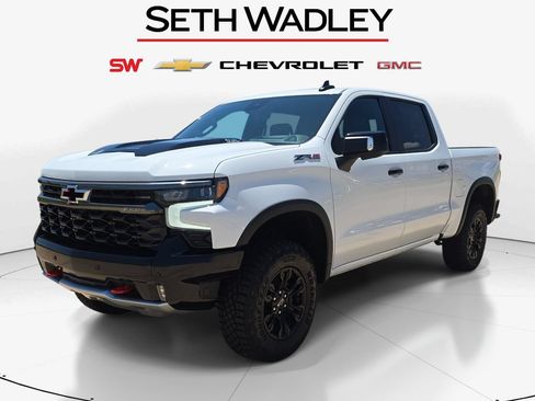 New 2026 Chevrolet Silverado 1500 ZR2 AWD/4WD image 3