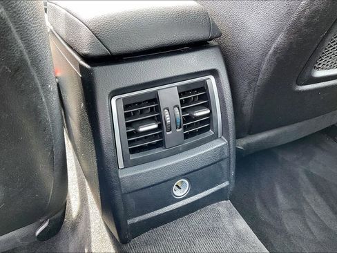 Used 2018 BMW 330i Gran Turismo xDrive image 10