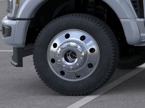 New 2026 Ford F450 Platinum w/ FX4 Off-Road Package image 19