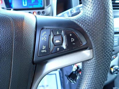Used 2014 Chevrolet Sonic LT image 16