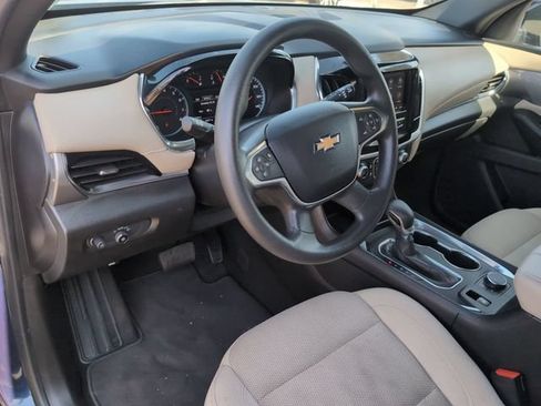 Certified 2023 Chevrolet Traverse LS FWD image 10
