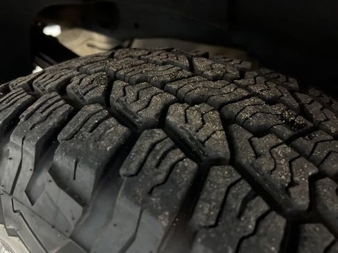 Used 2024 Chevrolet Silverado 2500 LT image 47