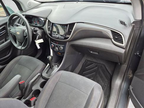 Used 2019 Chevrolet Trax LS w/ LPO, Protection Package FWD image 26