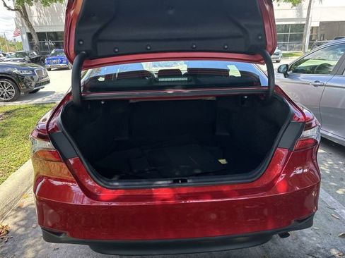 Used 2024 Toyota Camry LE image 28