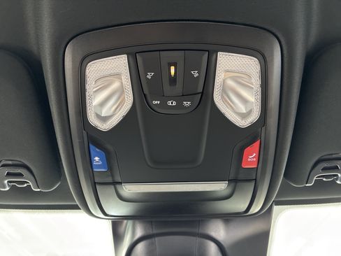 Used 2025 RAM 2500 Big Horn AWD/4WD image 23