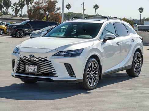 Used 2025 Lexus RX 350 AWD/4WD image 3