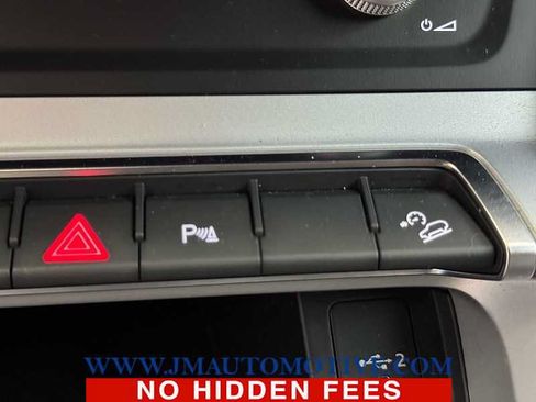 Used 2020 Audi Q3 2.0T Premium w/ Convenience Package AWD/4WD image 36