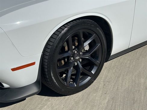 Used 2022 Dodge Challenger GT w/ Blacktop Package image 9