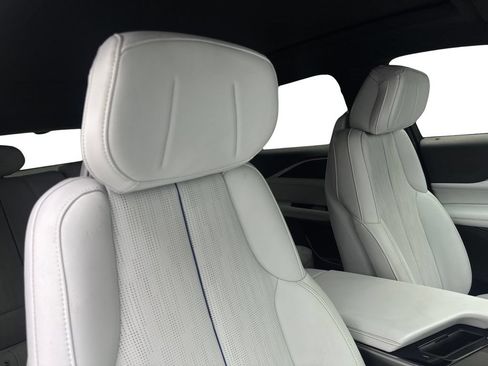 Used 2024 Cadillac Lyriq Luxury RWD image 45