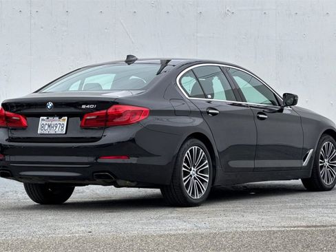 Used 2018 BMW 540i image 4
