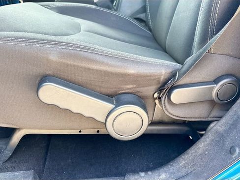 Used 2016 Jeep Wrangler Unlimited Sahara w/ Connectivity Group image 22