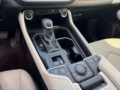 Used 2026 Toyota Grand Highlander AWD image 28
