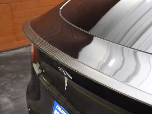 Used 2024 Tesla Model Y Performance AWD/4WD image 3