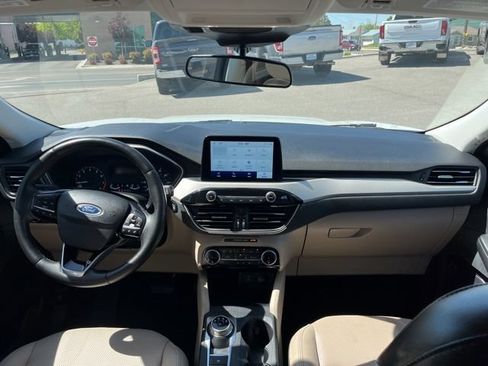 Used 2022 Ford Escape SEL AWD/4WD image 32