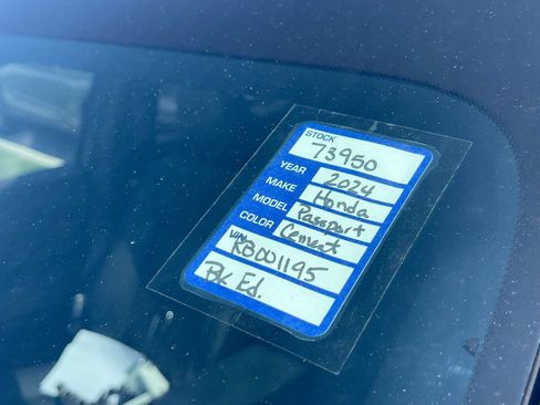 Used 2024 Honda Passport Black Edition image 3