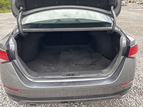 Used 2025 Nissan Sentra SR FWD image 7