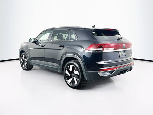 Used 2025 Volkswagen Atlas Cross Sport SE AWD/4WD image 5