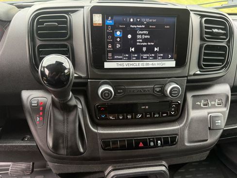 Used 2022 RAM ProMaster 2500 w/ Convenience Group FWD image 26