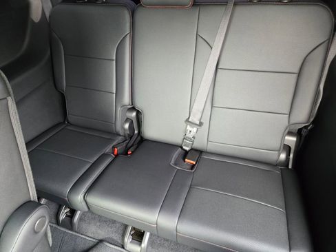 Used 2025 Chevrolet Traverse Z71 w/ Enhanced Driving Package image 13