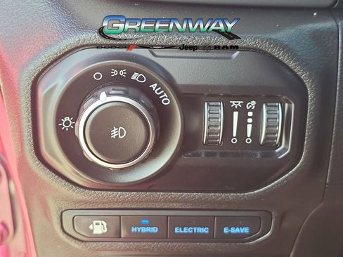 Used 2021 Jeep Wrangler Unlimited Rubicon 4xe image 23