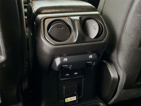 Used 2019 Jeep Wrangler Unlimited Rubicon w/ Cold Weather Group image 27