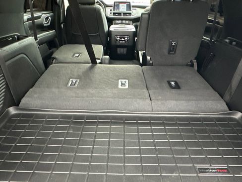 Used 2023 GMC Yukon AT4 image 17