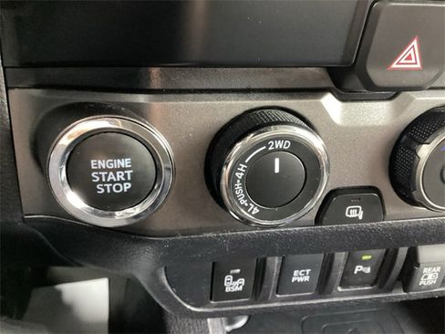 Certified 2023 Toyota Tacoma TRD Off-Road image 20