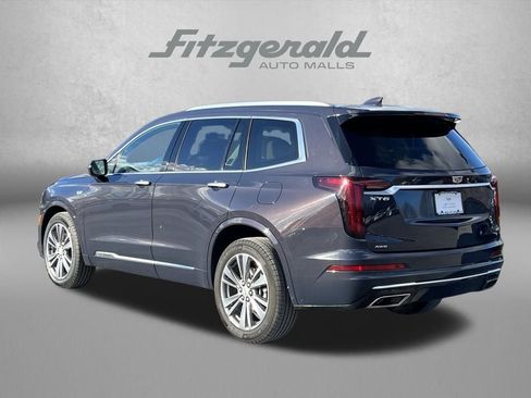Certified 2025 Cadillac XT6 Premium Luxury image 8