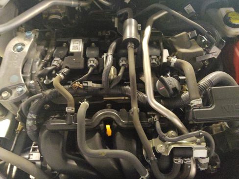 Used 2021 Nissan Sentra SR w/ SR Premium Package FWD image 30