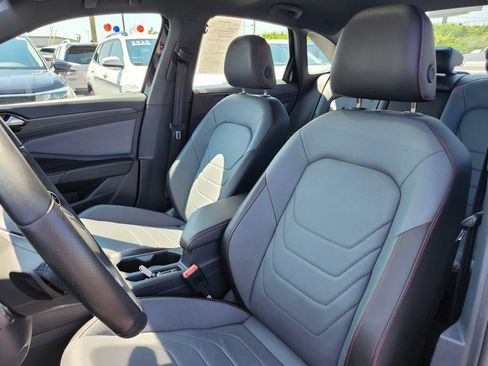 Certified 2025 Volkswagen Jetta GLI Autobahn w/ GLI Black Package FWD image 10