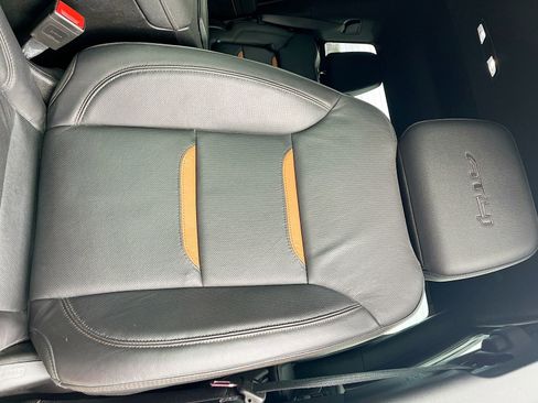 Used 2025 GMC Sierra 2500 AT4 w/ AT4 Premium Plus Package image 20