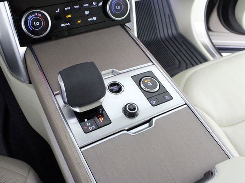 Used 2023 Land Rover Range Rover SE AWD/4WD image 30